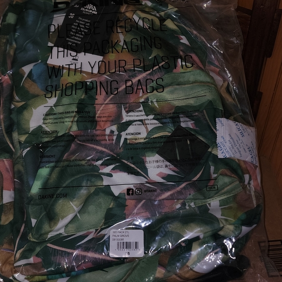 DAKINE NWT 365 21L BACKPACK (A) - Picture 5 of 7